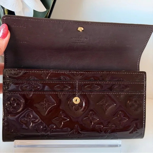 Louis Vuitton Vernis Sarah Wallet Amarante Burgundy w/Box and dust bag Full Set - Picture 14 of 16